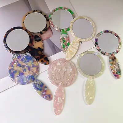 Portable Korean Handle Makeup Mirror for Daily Use