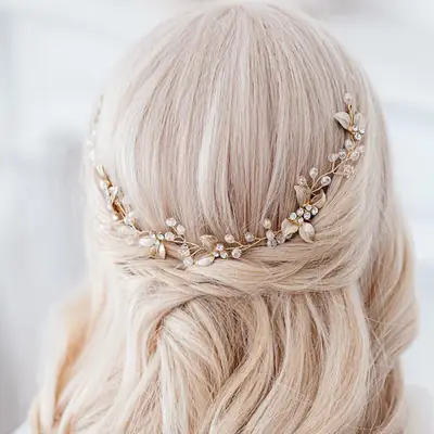 Golden Leaf Hair Comb for Bridal Hair Styling