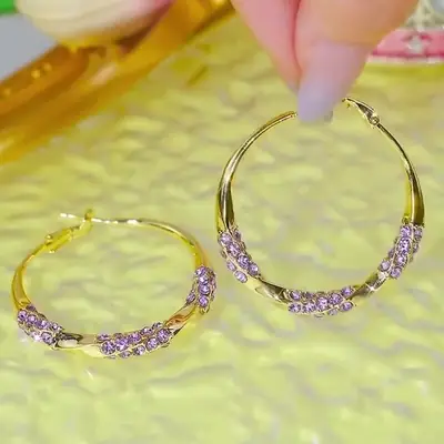 2024 New Diamond Twisted Hoop Earrings Women's Exaggerated Design Unique Personality Retro Ear Ring Wholesale