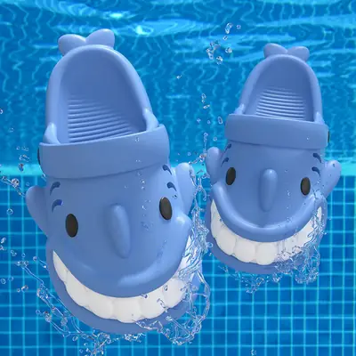 Cute Little Shark Kidsren's Slippers for Boys 2025 Summer New Outer Wear Non-Slip Baby Family Slippers for Girls