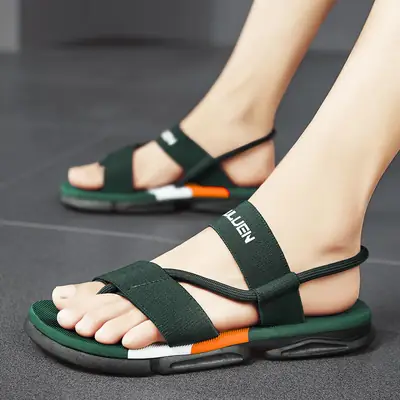 Men's Green Black Beach Sandals with Clip Foot Design