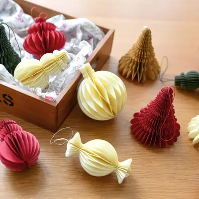 Red Origami Christmas Pendant 10x11cm 17g