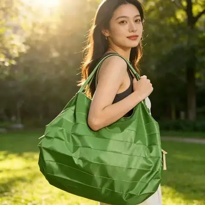 Green Foldable Tote Bag for Women, Large Capacity, Roll-Up Design