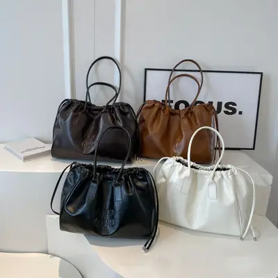 Women's Black Drawstring Shoulder Bag 2024 New