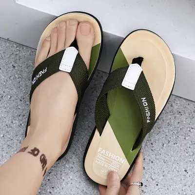 Men Green Strap Flip Flops Casual Sandals