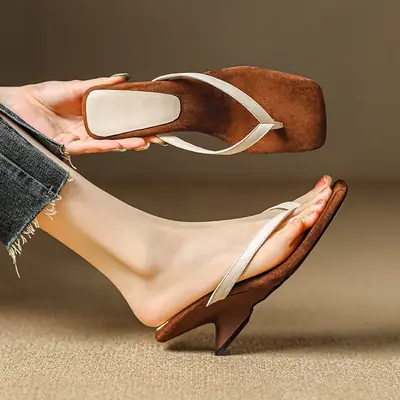 Women's Wedge Flip Flops Brown Mid-heel Summer