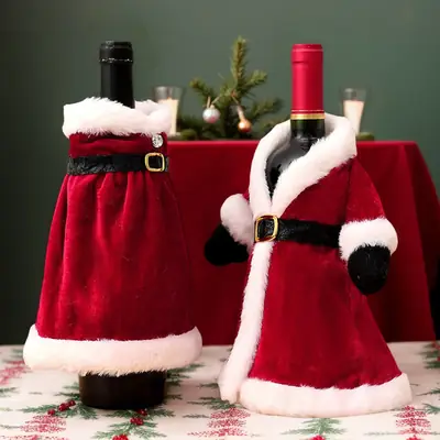 Christmas Wine Bottle Set Green Knit Design 16"