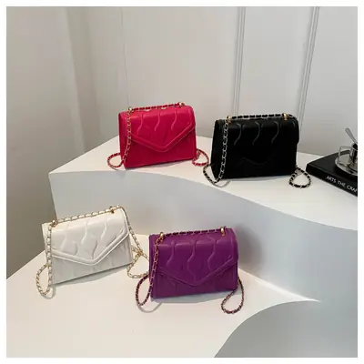 Women's Pink Quilted Chain Shoulder Bag 2024