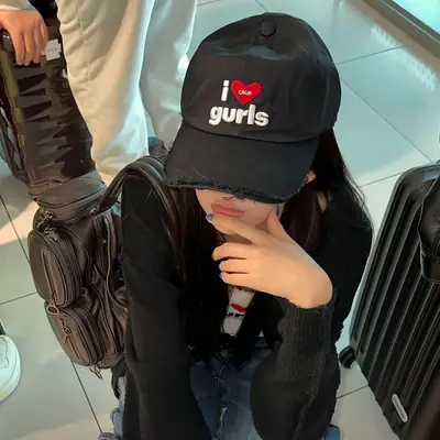 Women Black "I Love Girls" Cap All-match Street Fashion
