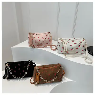 Women's Strawberry Printed Shoulder Crossbody Bag