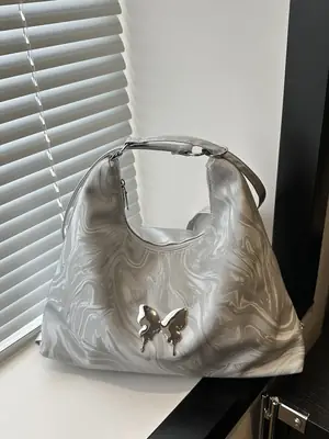Multifunctional Bow Backpack 2024 New Fashionable Textile Chain Shoulder Bag Large Capacity Commuter Tote Bag