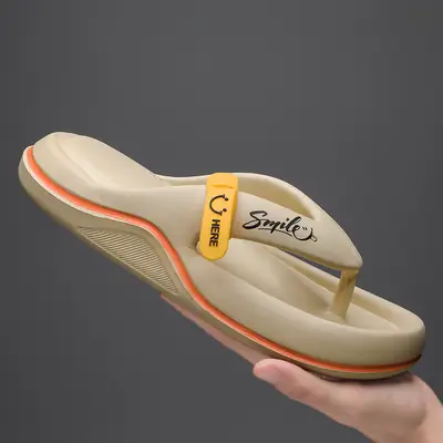 Men's Flip-Flops That Feel Like Stepping on Shit, 2025 Summer Thick-Soled Wear-Resistant Beach Sandals, Non-Slip Soft-Soled High-End Men's Slippers