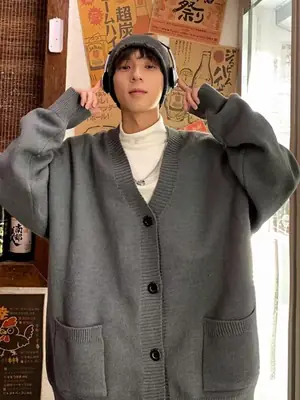 Autumn Winter V-Neck Button Cardigan Sweater for Men