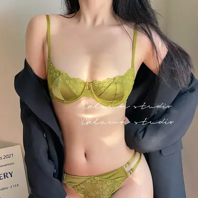 French-Style Ultra-Thin Sexy Half-Cup Lace Bra for Large Breasts, Minimizing Effect, Pure Push-Up, Anti-Sagging, Beautiful Breast Bra