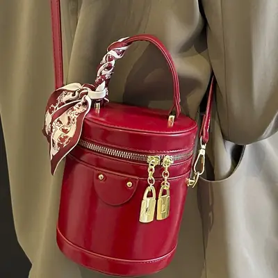 2024 New Crossbody Bag for Women Summer Bucket Bag