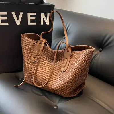 Black Woven Shoulder Bag for Women Large Capacity Commuter Style