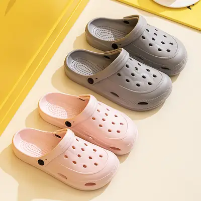 New Men Women Hole Shoes Summer Indoor Outdoor Couple Foam Lightweight Drifting Shoes