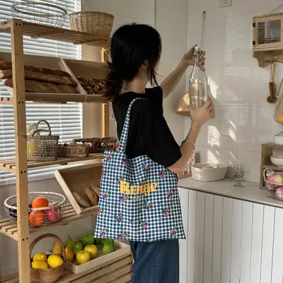 2024 Floral Canvas Shoulder Bag Blue Plaid Design