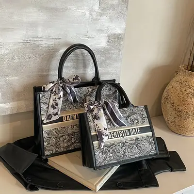 Pink Embroidered Women's Handbag Set with Bow Accents