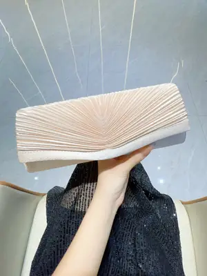 New Cross-border Pleated Clutch Bag for Banquet Fashion