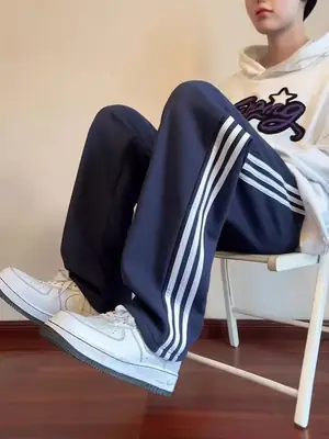 Men Navy Blue 3-Stripes Track Pants