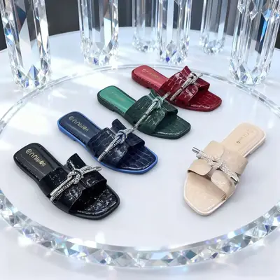 2025 Rhinestone Women's Black Flat Slippers