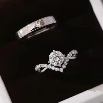 Advanced Diamond Crown Ring for Engagement & Wedding Use