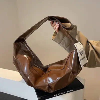 Vintage Crossbody Bag Women's Niche High-end Underarm Bag 2024 New Fashionable Large Capacity Dumpling Bag Shoulder Hornbag