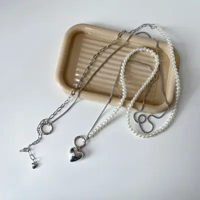 Double Layer Chain Love Pendant Phone Case with Pearl Lanyard