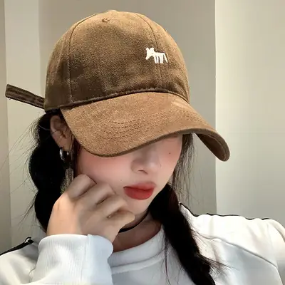 Women's Beige Fox Logo Baseball Cap Spring Autumn Sun Protection