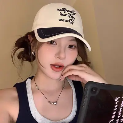 Korean Style Embroidered Baseball Cap for Women