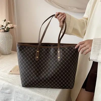 Commuting Personalized Large-Capacity Tote Bag for Women 2025 Summer New Style Beautiful Niche Trendyy Shoulder Bag Texture Women's Bag