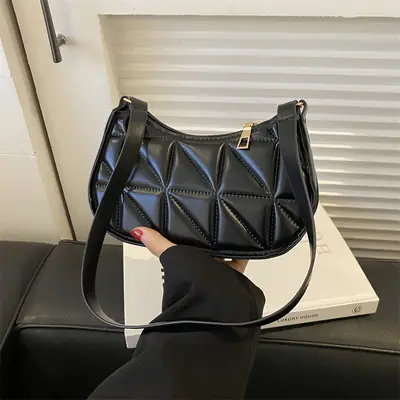 Black Rhombic Shoulder Bag Women 2023 Winter