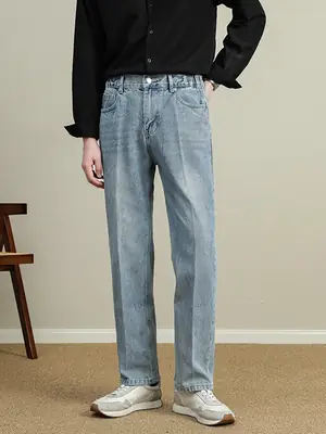 Men Light Blue Tapered Straight Jeans Korean Style 2024