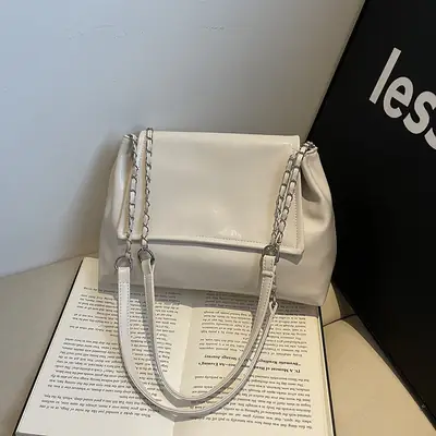 Women's Chain Shoulder Bag Maroon Large Capacity