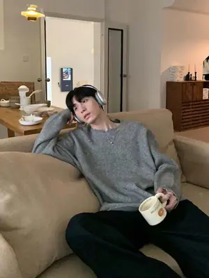Men's Black Knitted Long Sleeve Sweater Loose Casual Wear