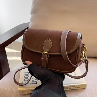 Retro Crossbody Bag Women's Burgundy 2024