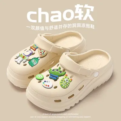 Women's Black Cartoon Chao Sandals with Thick Sole