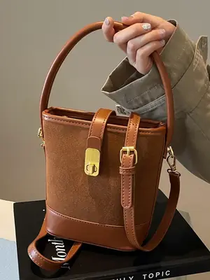 Black Leather Handbag with Gold Plated Latches for Women
