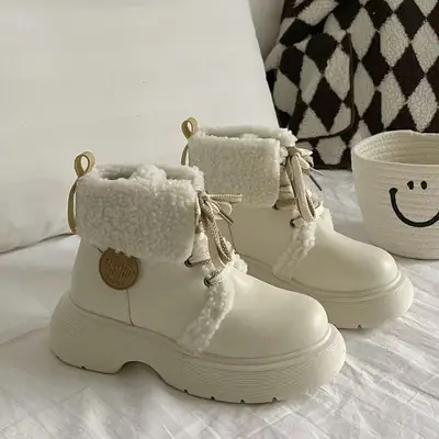 Women's Fleece-Lined Winter Boots Cream White