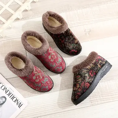 2026 Winter New Cotton Shoes for Women, Non-Slip Soft-Soled Home Slippers for Middle-Aged and Elderly Mothers, Warm Velvet Cotton Shoes