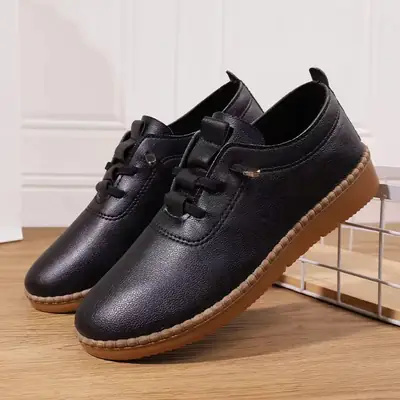 Women's White Slip-On Casual Shoes Lightweight Soft Sole