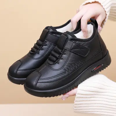 Women's 2025 Winter Velvet Anti-Slip Snow Boots