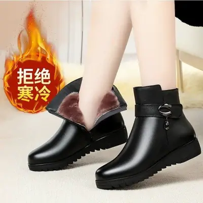 Women Winter Velvet Boots with Soft Soles