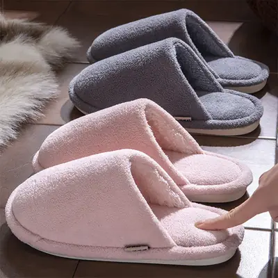 Cotton Slippers for Women 2026 New Model for Men Indoor and Outdoor Use Plush Winter Non-Slip Couple's Thick-Soled Slippers