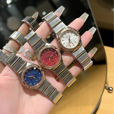 Women's European Fashion Steel Band Quartz Watch