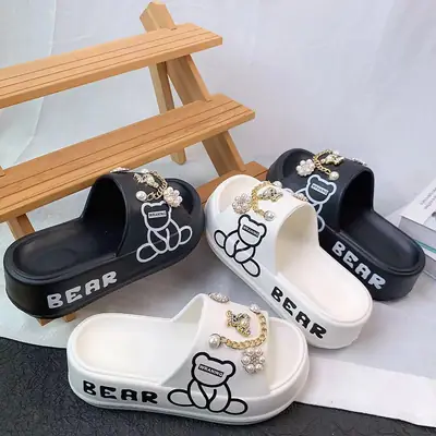 Women's Black Pearl Decorated Beach Slippers