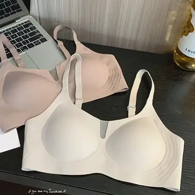 Traceless Underwear Women's Big Chest Shaped Black