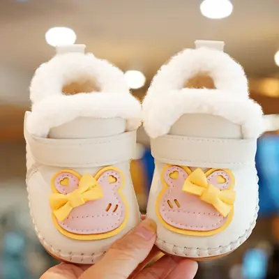 Baby shoes soft-soled non-slip toddler shoes winter fleece-lined thickened beginner baby shoes 0-1 years old anti-drop