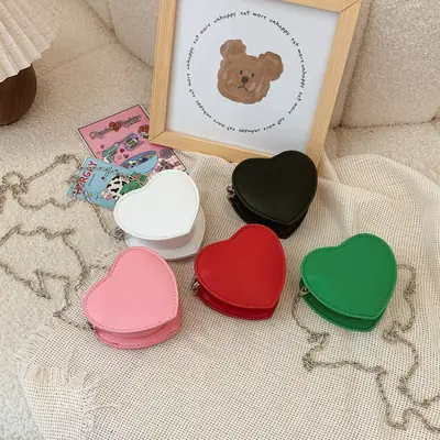 Heart Shape Korean Style Crossbody Bag for Girls